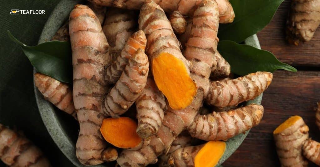 Organic turmeric root and powder